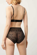 Braga maxi invisible con encaje Negra