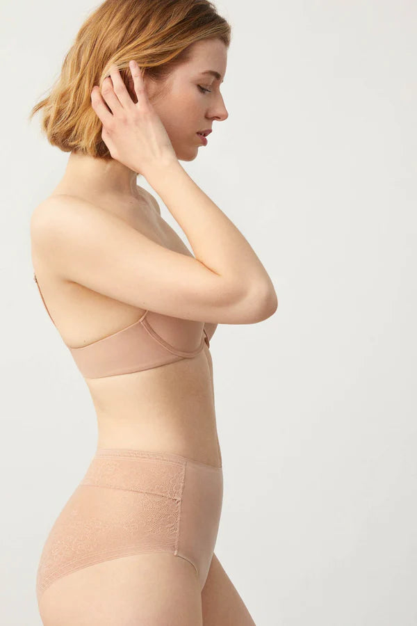 Braga maxi invisible con encaje Nude