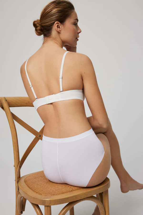 Braga alta adapt con acabados invisibles Blanco