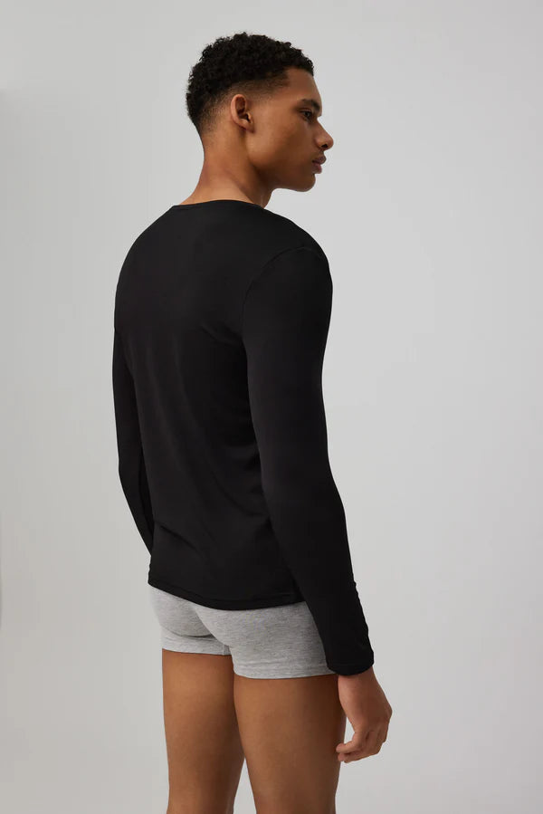 Camiseta interior térmica cuello pico manga larga negro