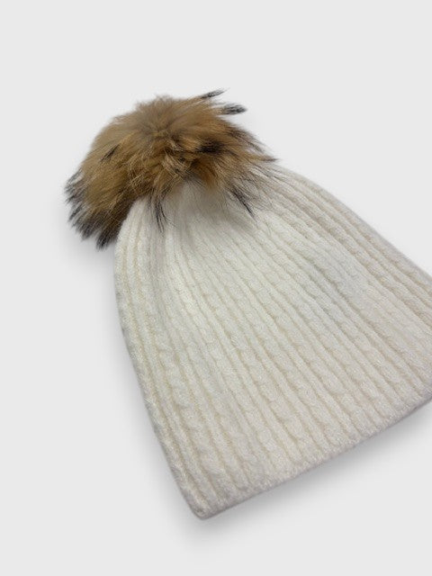 Gorro pompon Crudo