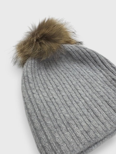 Gorro pompon Gris