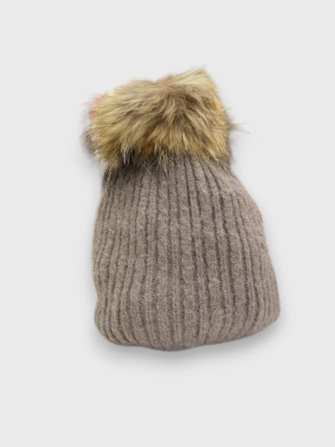Gorro pompon Tostado