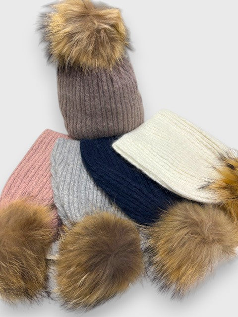 Gorro pompon Maquillaje