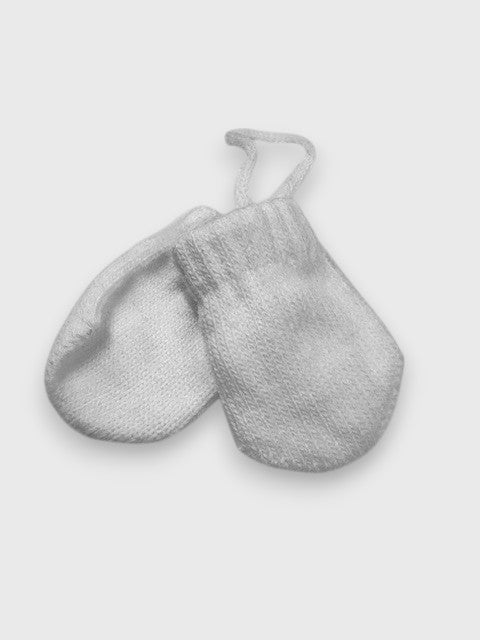 Manopla bebé primera puesta