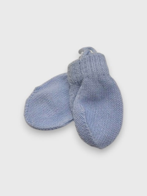 Manopla bebé primera puesta