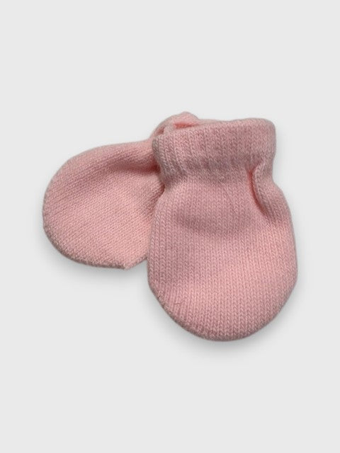 Manopla bebé primera puesta